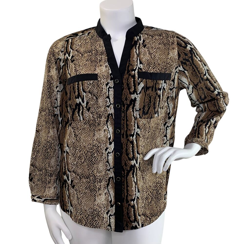 Kim Rogers Snake Skin Shirt Size 1X Black Trim Pockets Roll Tab Sleeve Print